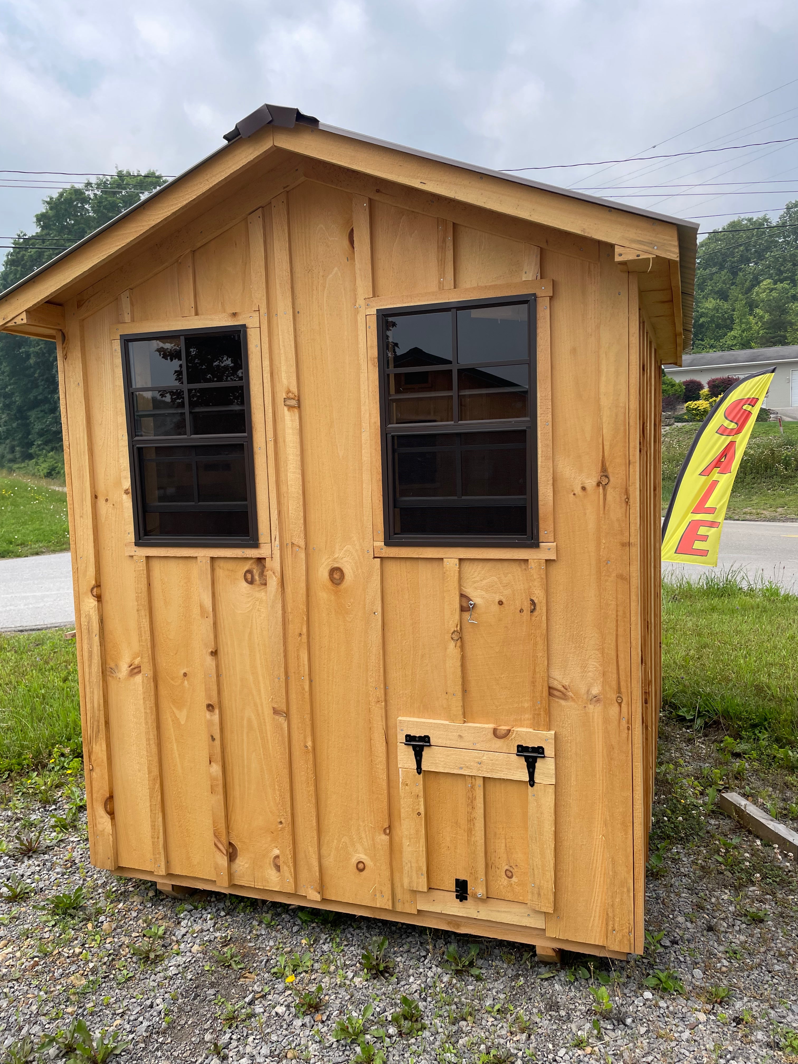 6x8 Chicken Coop – J & J Trailers & Equipment