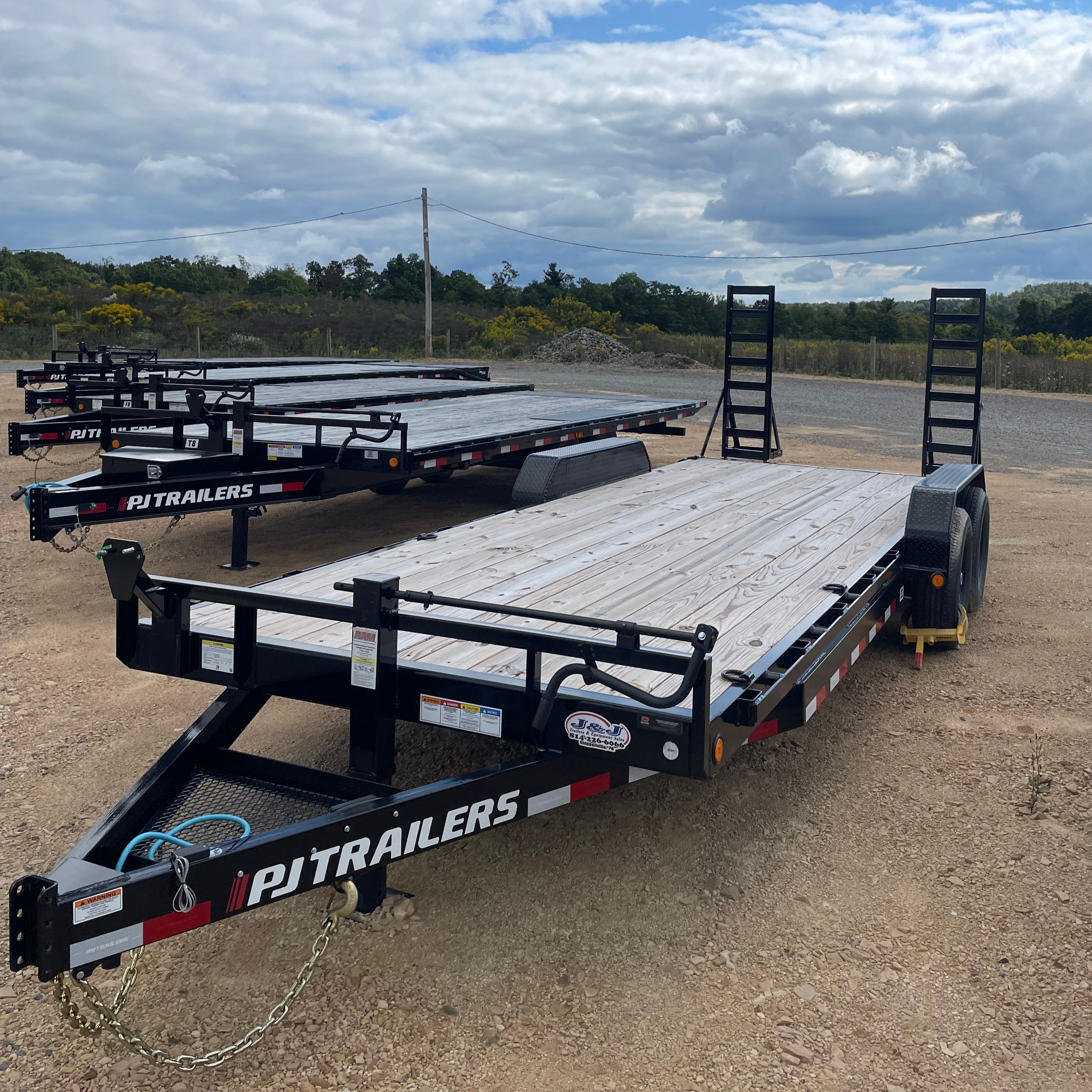 2023 PJ CC 7X22 EQUIPMENT HAULER – J & J Trailers & Equipment