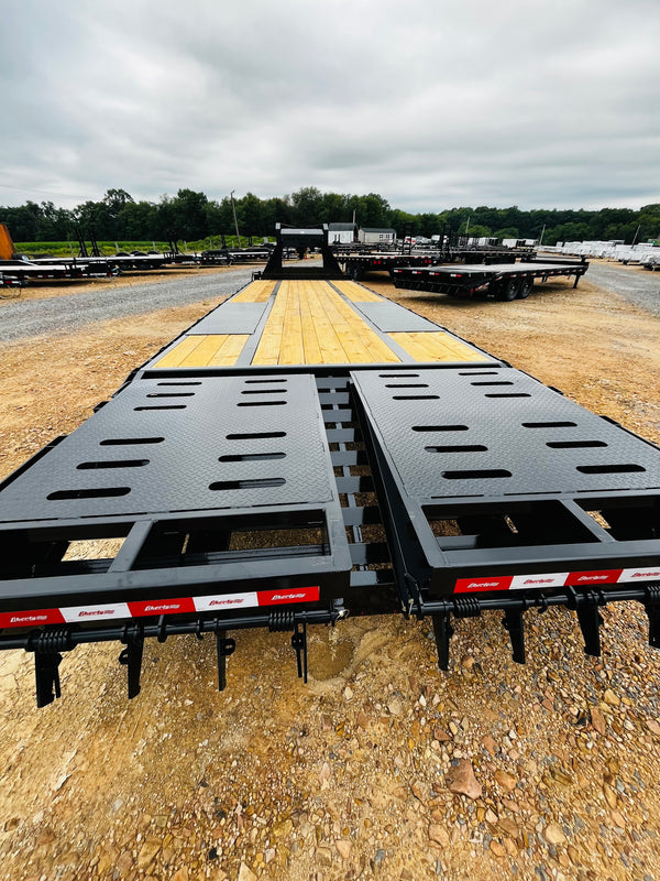 2026 LIBERTY 8.5X30 GOOSENECK DECKOVER FLATBED 23900# GVWR