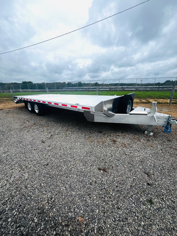 2026 EBY 8.5X24'6" DECKOVER TRADESMAN 14000# GVWR