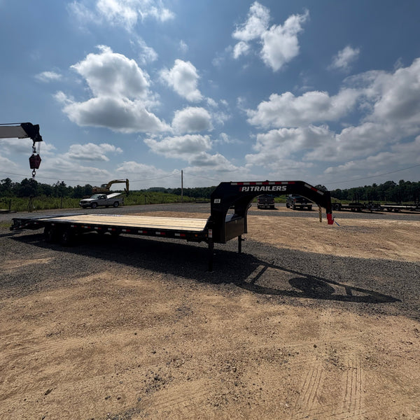 2026 PJ LS 8.5x30' Flatbed Gooseneck w/ Monster Ramps