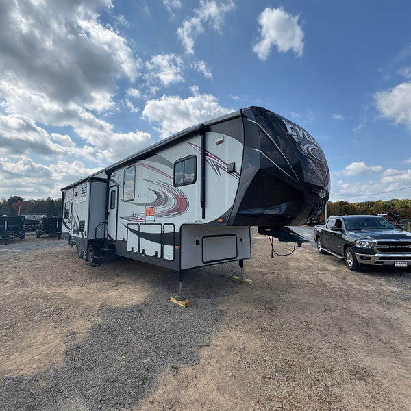 2014 Heartland Cyclone Camper
