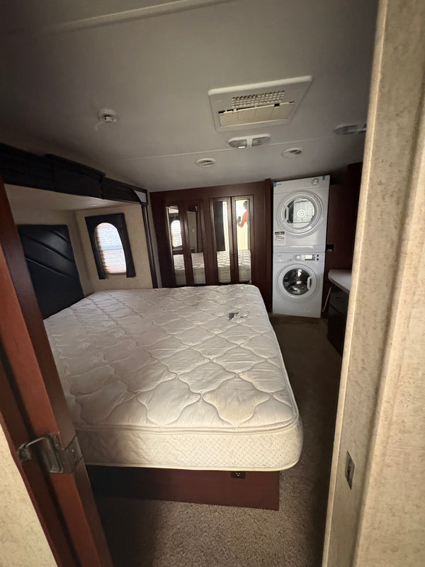 2014 Heartland Cyclone Camper