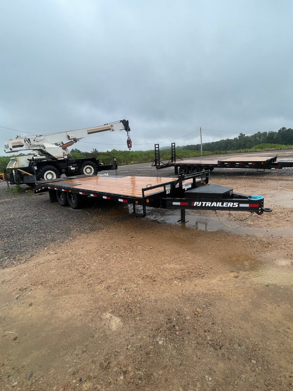 2025 PJ F8 8.5X22 DECKOVER FLATBED TRAILER