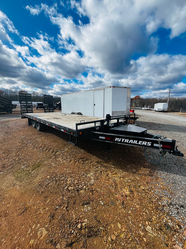 Pre Owned 2025 PJ F8 8.5X24 DECKOVER EQUIPMENT TRAILER 16K GVWR