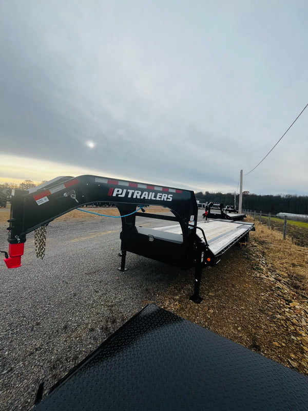 2026 PJ LS 8.5x32' Flatbed Gooseneck w/ Monster Ramps