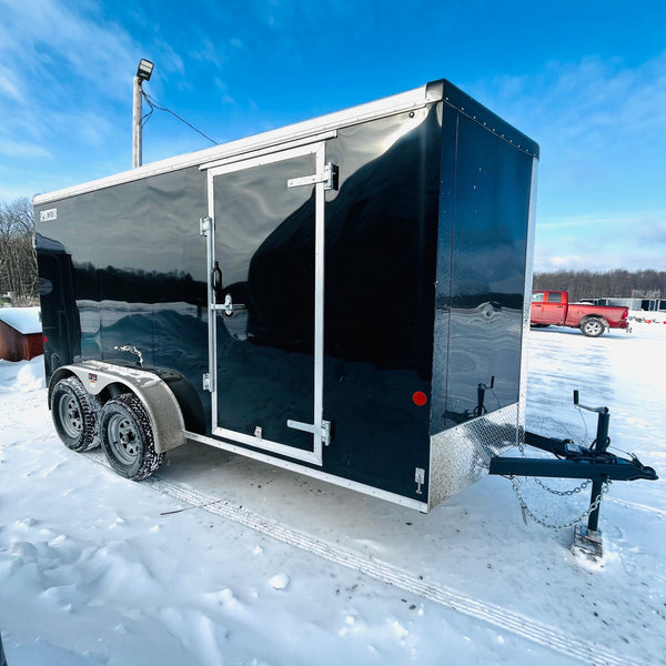 2026 CAR MATE 7X14 HD V-SPORT w/ 7K GVWR/ 6"^/RAMP