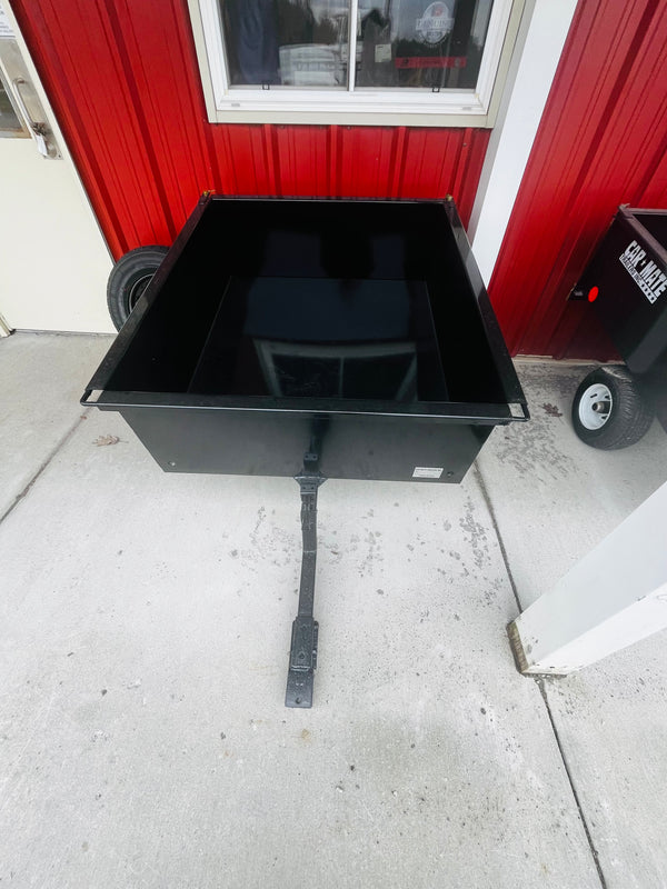 CAR MATE 4X4 LAWN CART