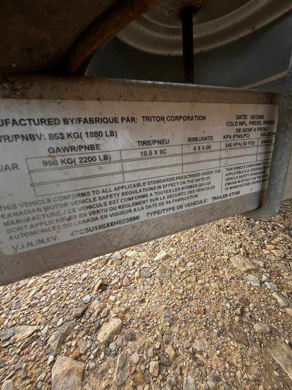 PREOWNED 2006 TRITON 79"X104" ATV DECKOVER