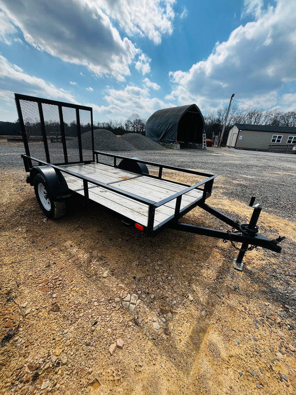 PRE OWNED 2009 TOP BRAND 5X10 UTILITY