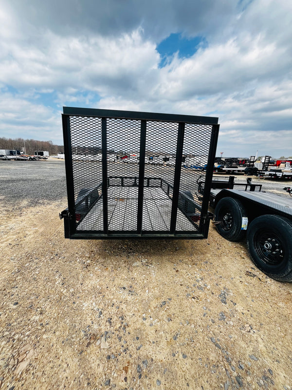 PRE OWNED 2009 TOP BRAND 5X10 UTILITY