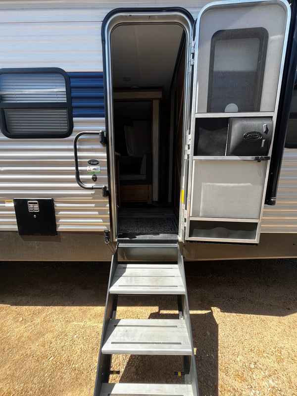 2023 PRIMETIME RV AVENGER CAMPER